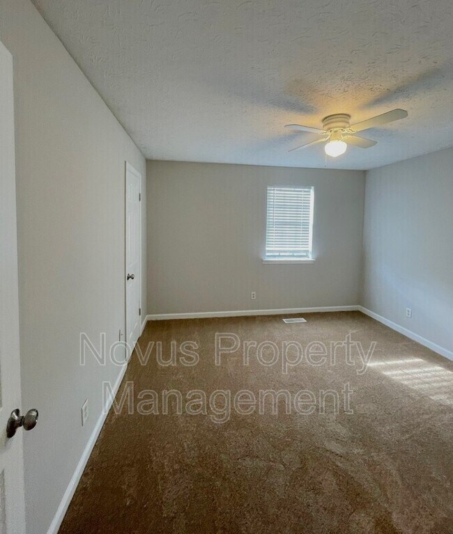 Building Photo - 765 South St