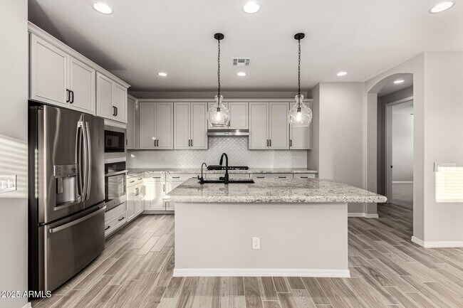 Building Photo - 3451 W Verde River Rd