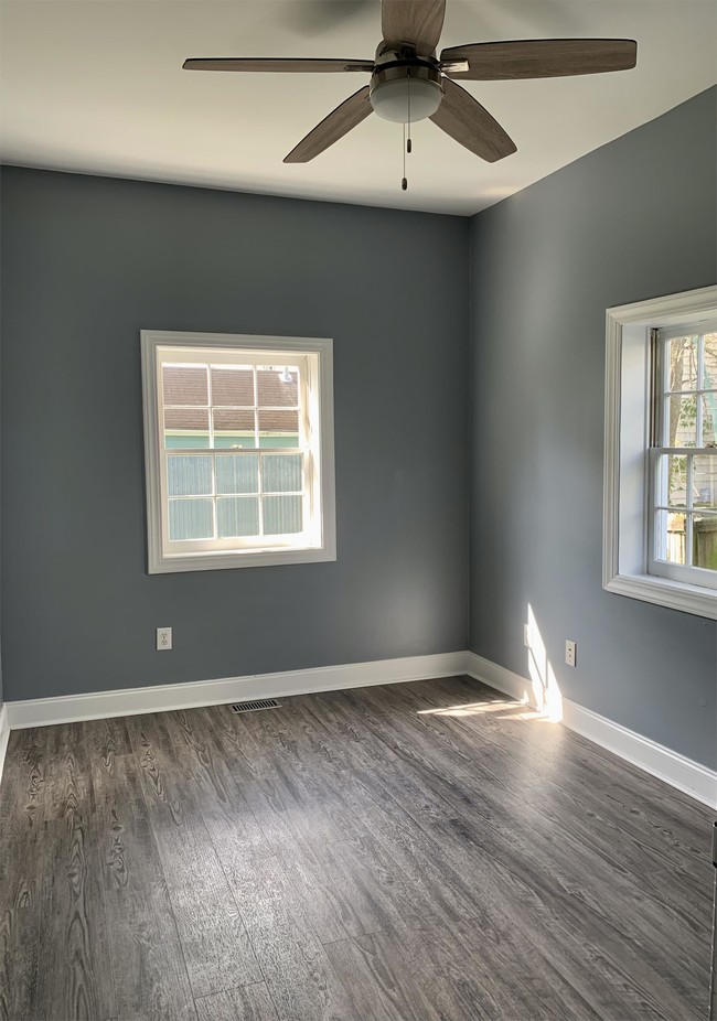 Building Photo - 244 President St