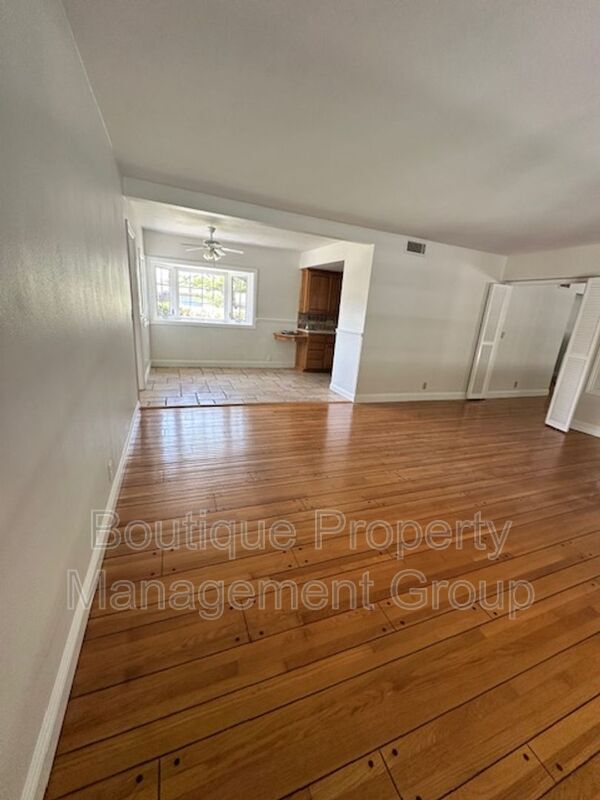 Building Photo - 12551 Bubbling Well Rd