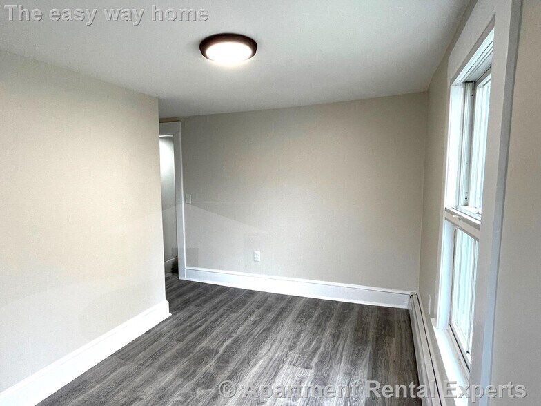 Building Photo - 26 Kenwood St