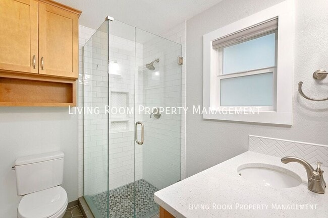 Building Photo - 4816 SE 36th Ave