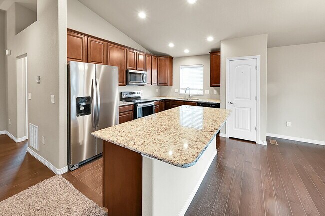 Building Photo - $2,550 - 4 Bed, 3 Bath Home in Colorado Sp...