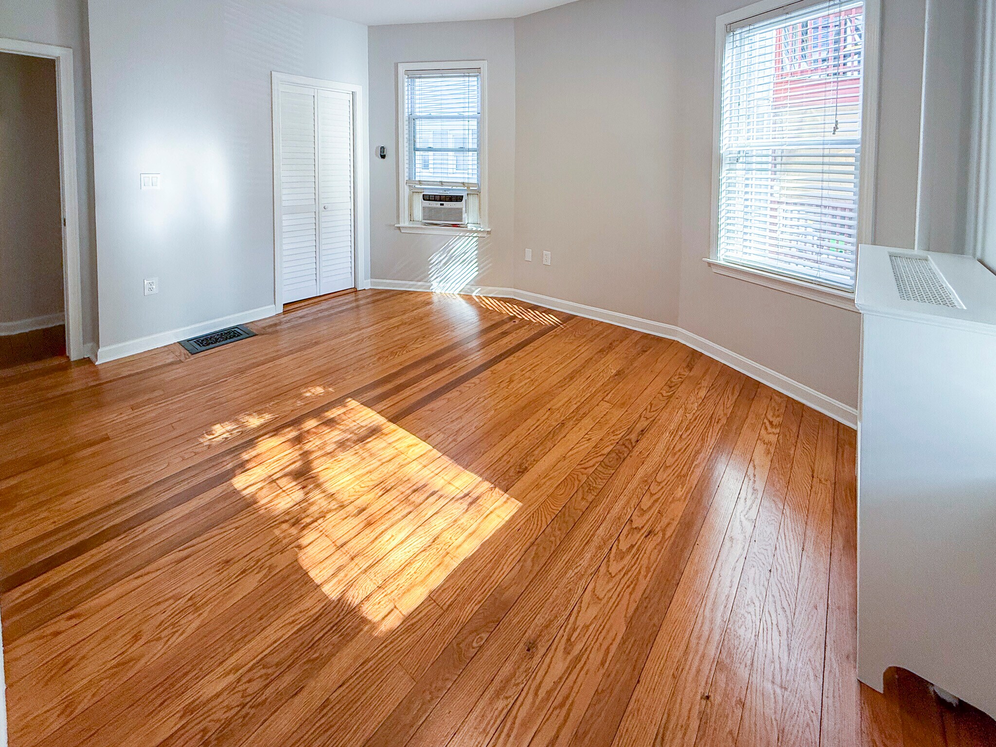 Building Photo - 103 Hancock St