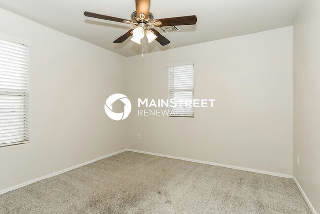 Building Photo - 4 Bedroom Pet-Friendly Home in TUCSON, AZ ...