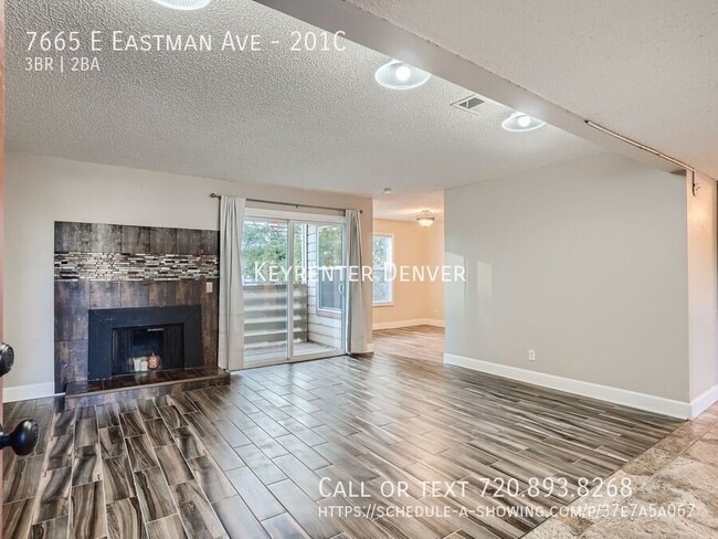 Building Photo - Charming 3-Bed, 2-Bath Condo with Prime Lo...