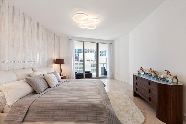 Building Photo - 3101 S Ocean Dr