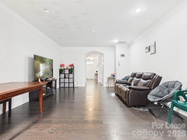 Building Photo - 10163 Meeting House Dr NW