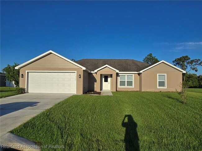 Primary Photo - 5541 Castania Dr