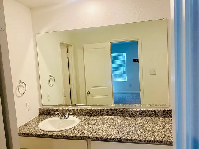 Building Photo - 1408 Vattier St