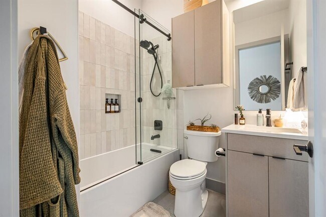 Building Photo - 2507 Audubon Pl