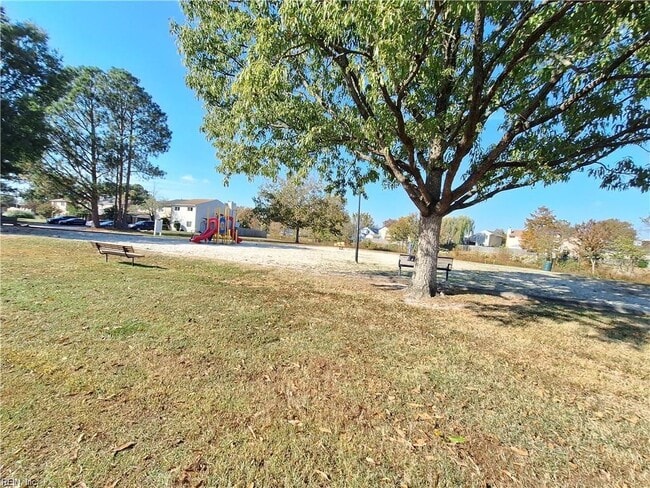 Building Photo - 1312 Sierra Dr