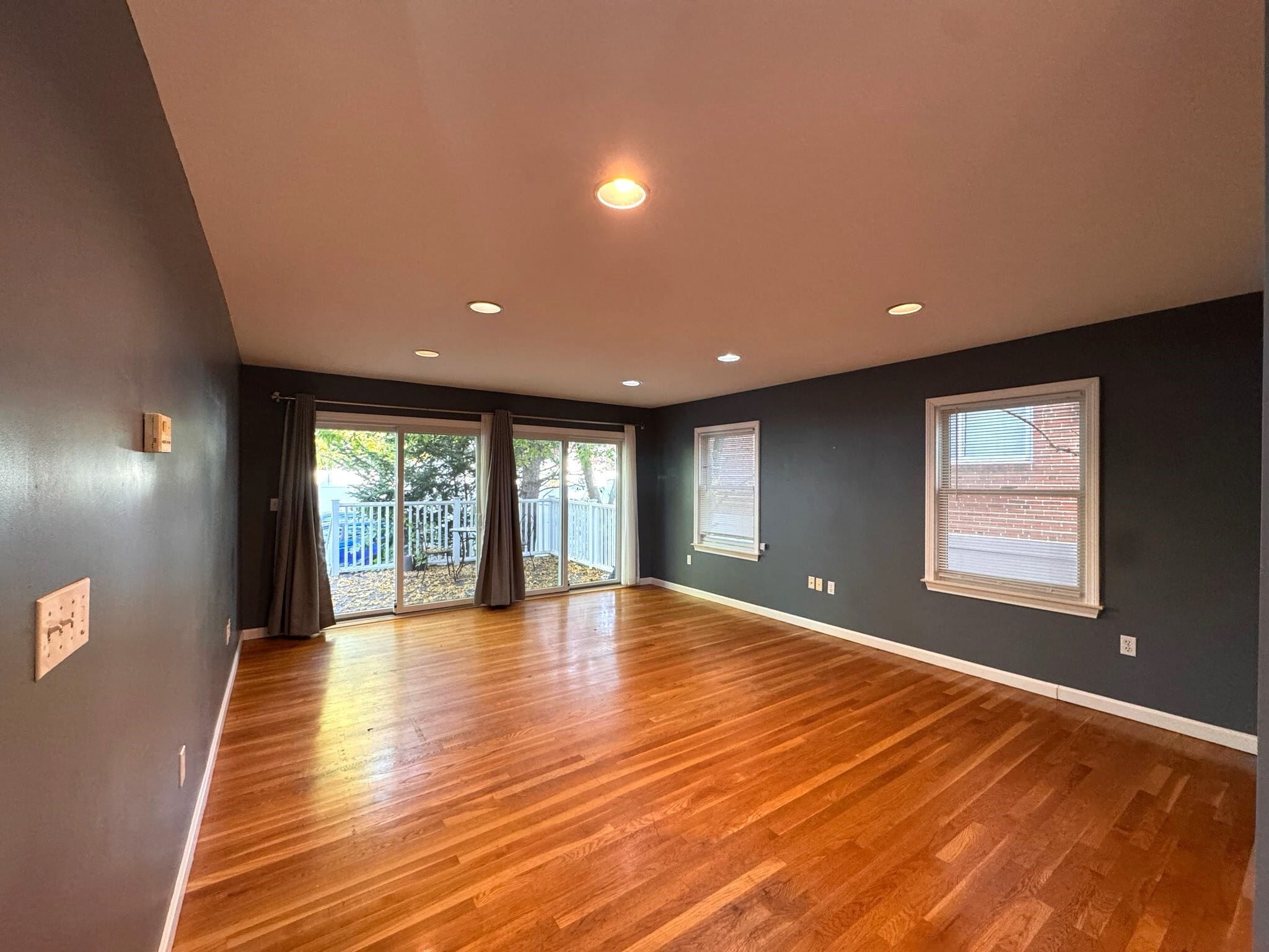 Building Photo - 37 Homer Ave