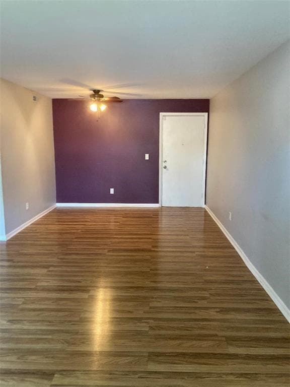 Building Photo - 1143 Hartford Ave