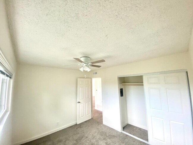 Building Photo - 692 Cabot Way