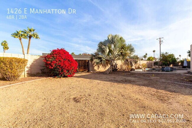 Building Photo - 1426 E Manhatton Dr