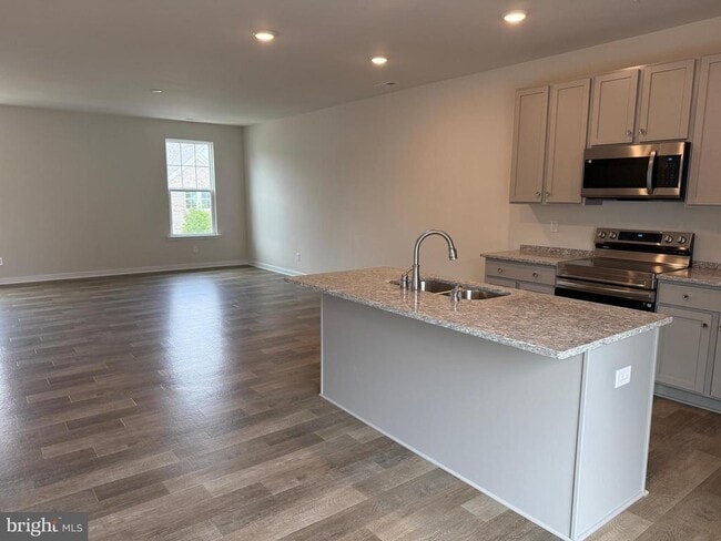 Building Photo - 2125 Grand Reserve Ln