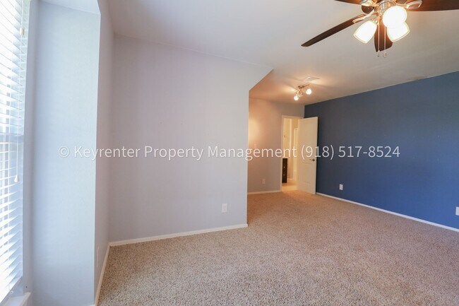 Building Photo - Incredible 4 Bedroom 4 Bath Home in Owasso!!!