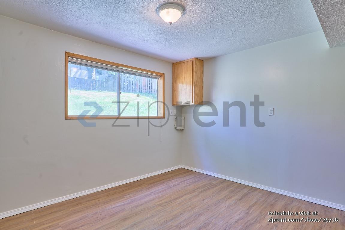 Building Photo - 13426 SW 61st Ave
