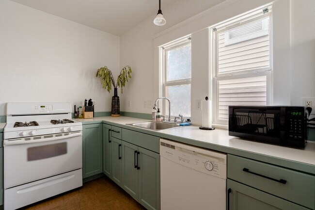 Building Photo - 4065 N Mississippi Ave