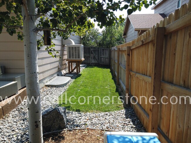 Building Photo - 6950 Highland Vista Dr