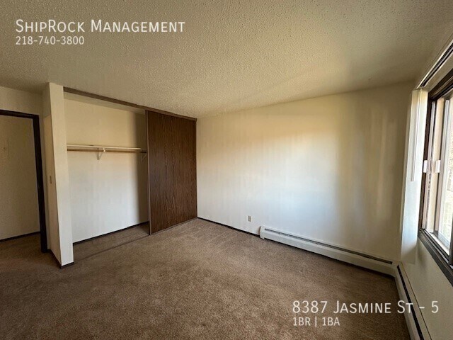 Building Photo - 8387 Jasmine St