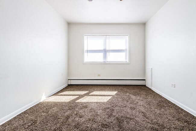 Building Photo - 5012 W Jackson Blvd Chicago, IL 60644