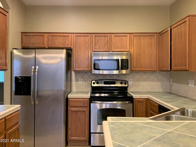 Building Photo - 3799 E Thunderheart Trail