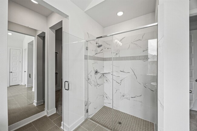 Building Photo - 29024 Red Lp Dr