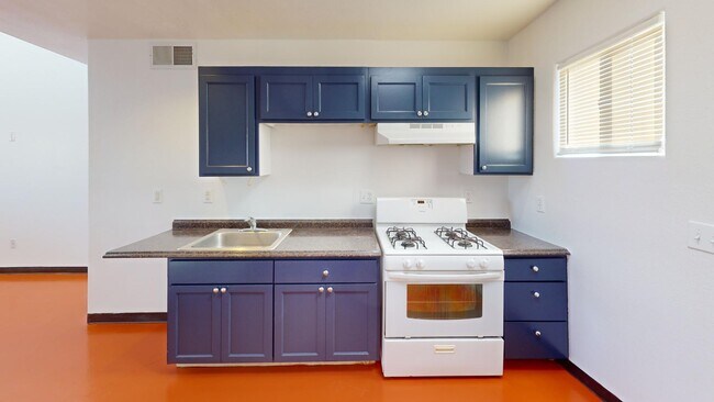 Building Photo - 3410 Vail Ave SE