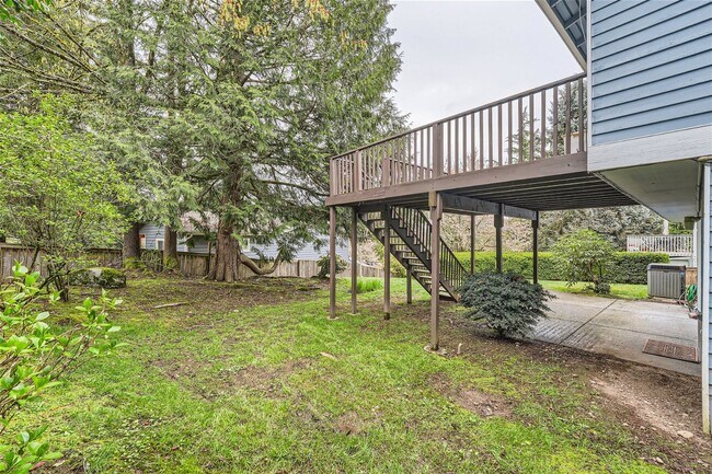 Building Photo - Amazing 4Bed/2.5Bath Home with Fully Fenced Backyard in Bellevue!