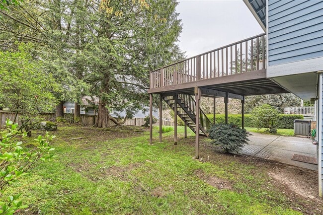 Building Photo - AWESOME Split Level 4 Bedroom Home in Bell...