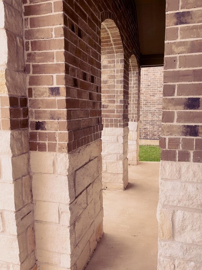 Building Photo - 13223 Alcott Forest Ln