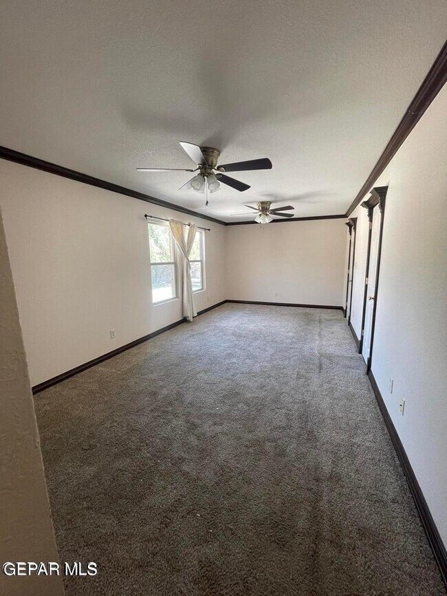 Building Photo - 808 Merriman Dr