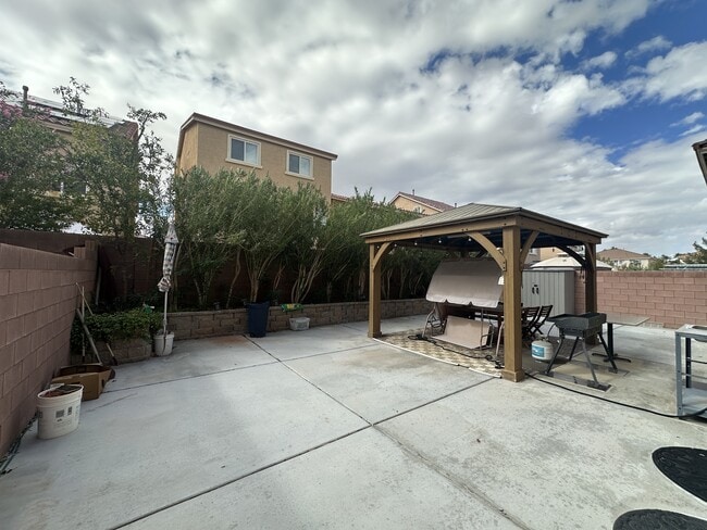 Building Photo - 8125 Crimson Creek Ct
