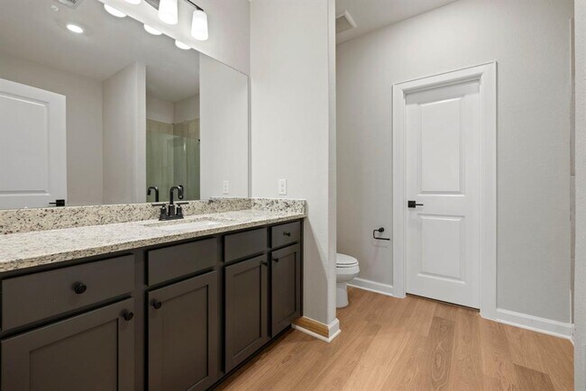 Building Photo - 3121 Banyan Dr