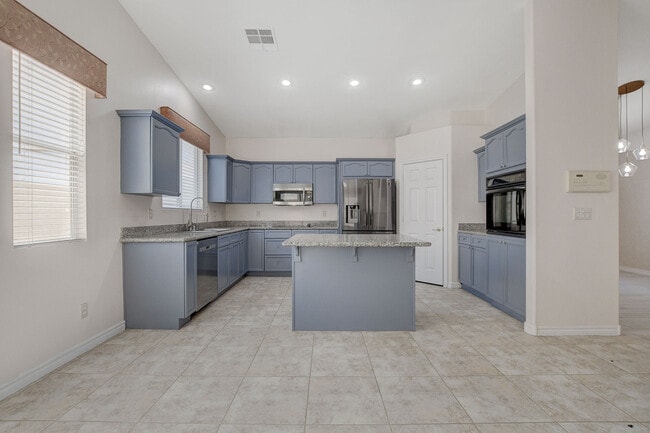 Building Photo - 3051 Hills of Gold Ct