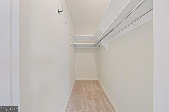 Building Photo - 10620 Weymouth St