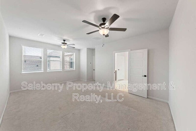 Building Photo - 9324 Trammel Davis Rd