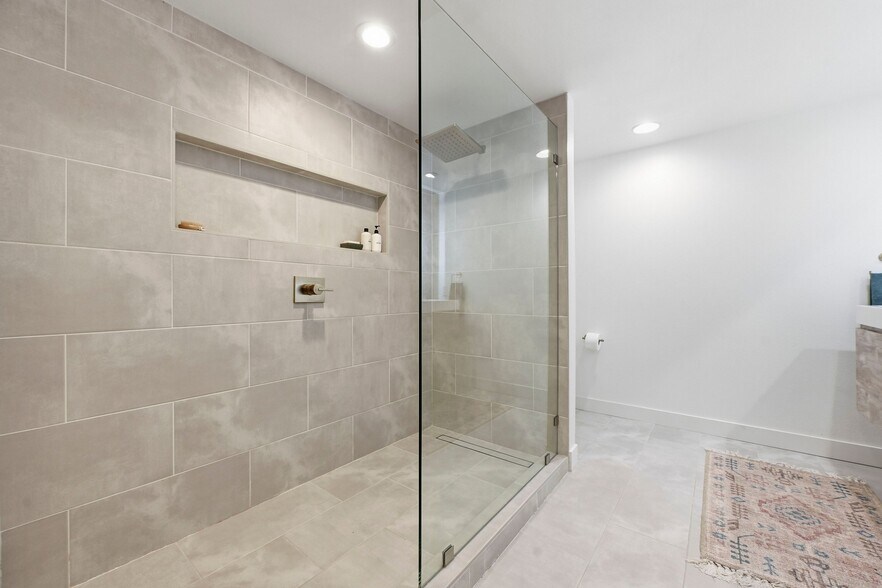 Building Photo - 7021 Estrella de Mar Rd