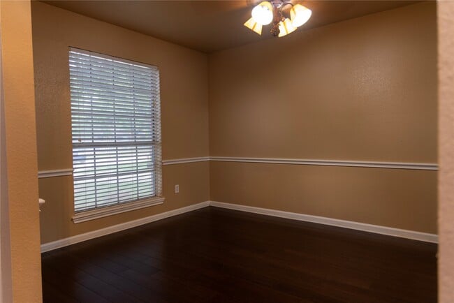 Building Photo - 22843 Powell House Ln