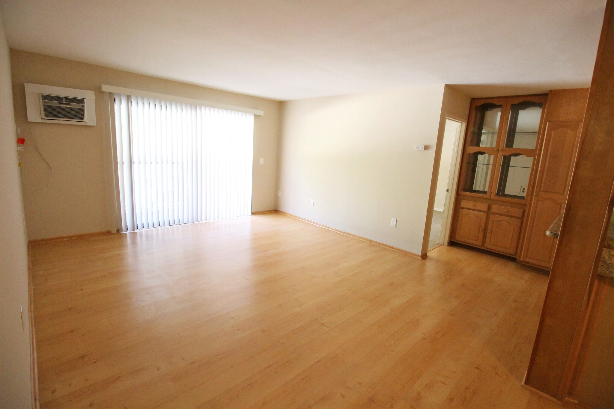 Building Photo - 6780 Friars Rd