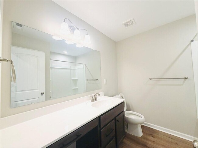 Building Photo - 607 Michigan Cir
