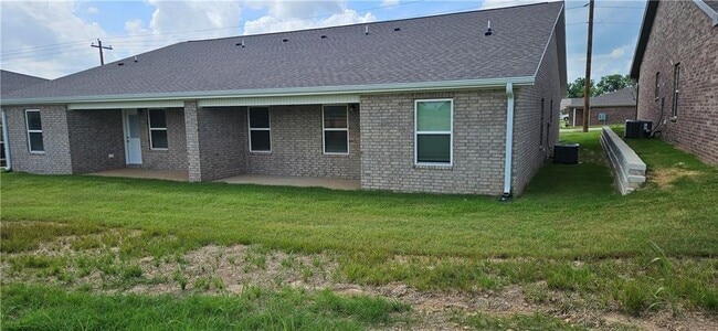 Building Photo - 630 NW 69th Ave