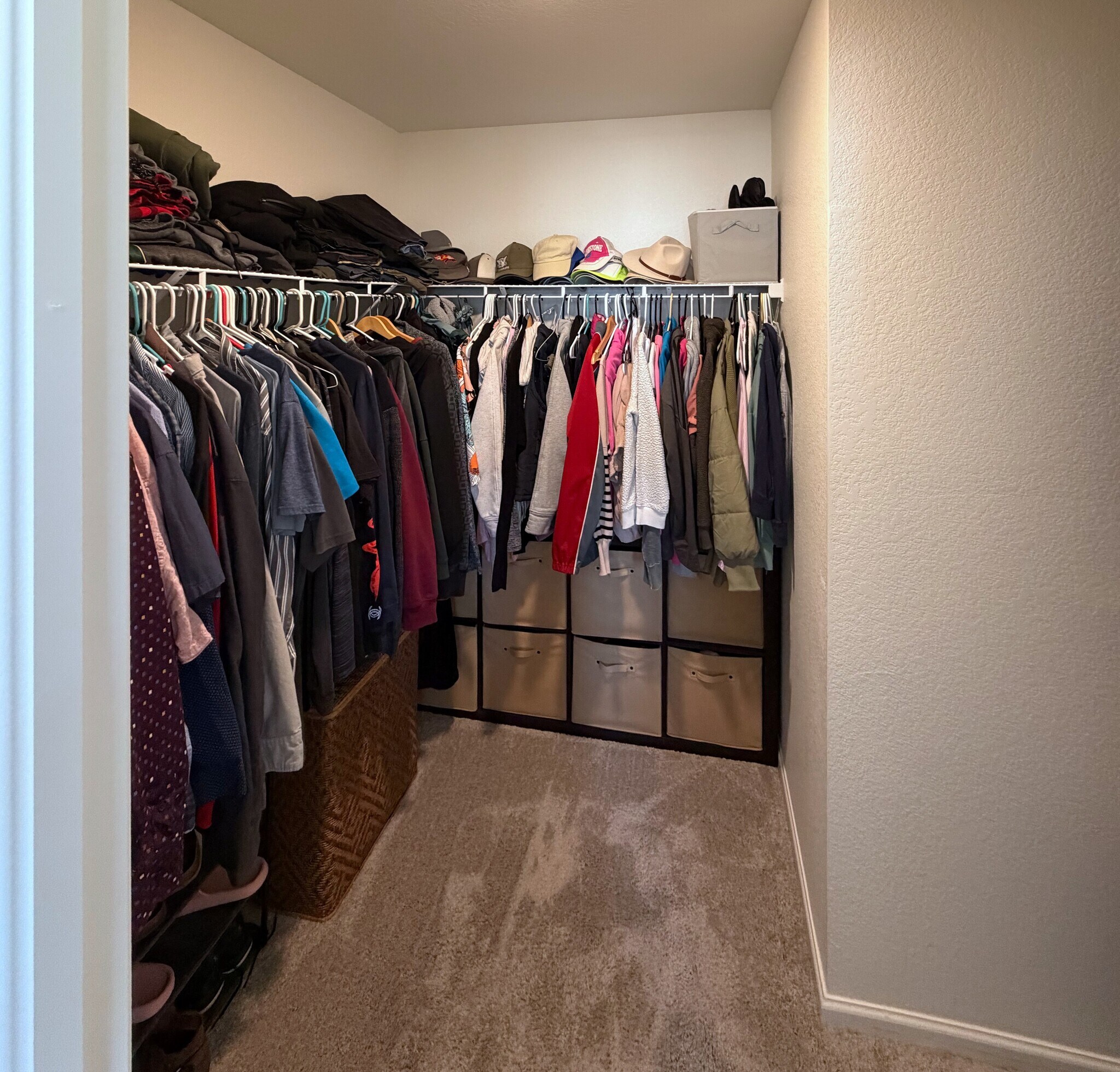 Building Photo - 2497 Winding Dr