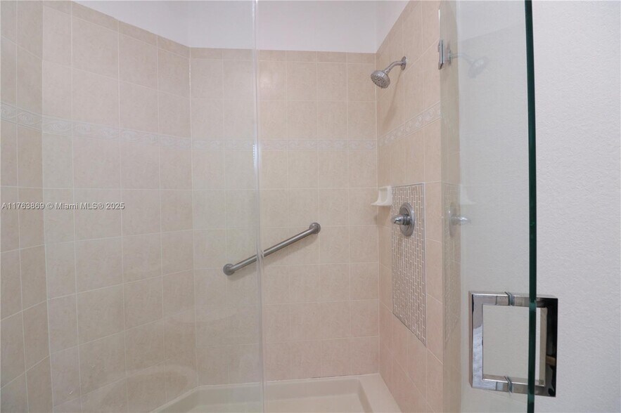 Building Photo - 10866 NW 84th Ln