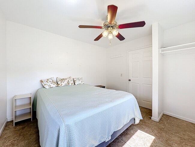 Building Photo - 13810 Co Rd 512