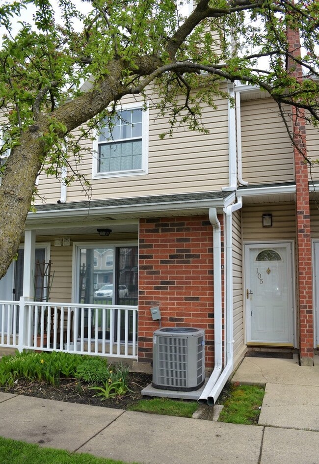 Building Photo - 1285 Wyndham Ln