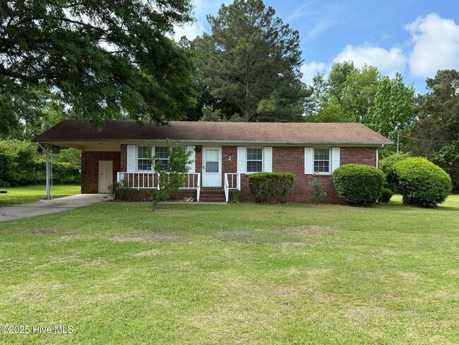 Primary Photo - 2 Princeton Dr