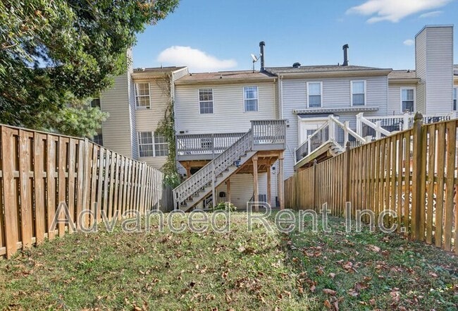 Building Photo - 339 Overlea Pl